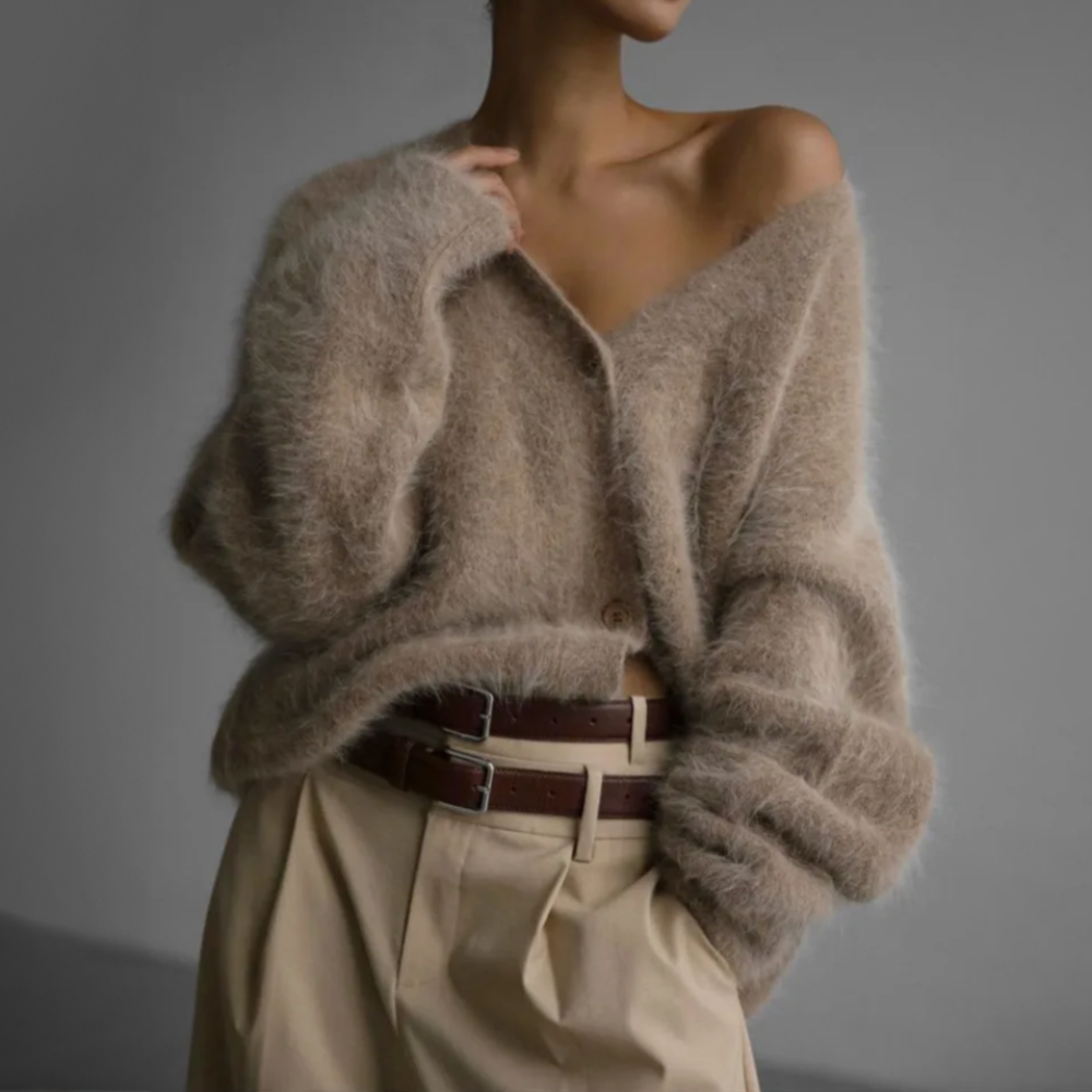 Dhalia - Elegant Knitted Cardigan
