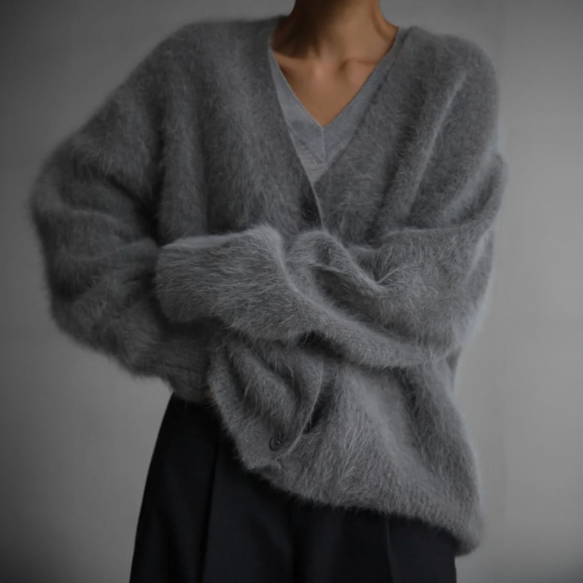 Dhalia - Elegant Knitted Cardigan