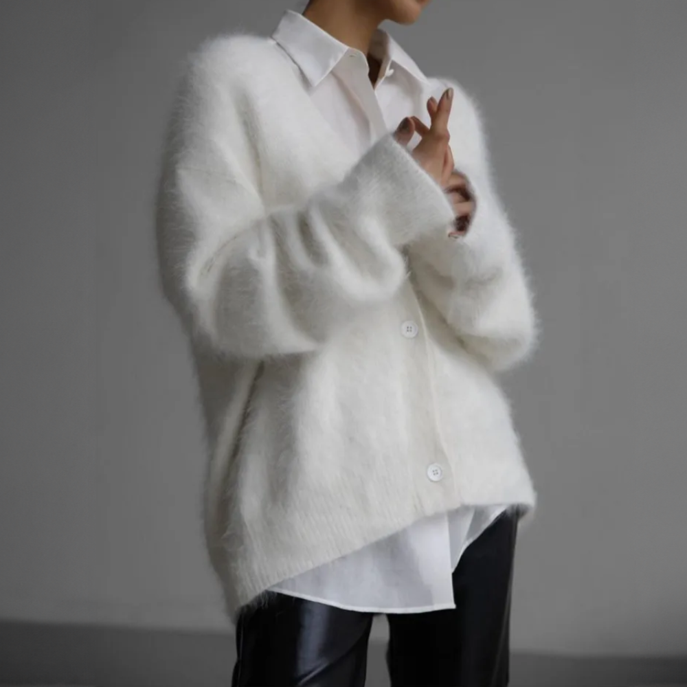 Dhalia - Elegant Knitted Cardigan